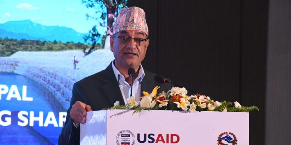 सुरक्षित बस्ती विकासका लागि सुरक्षित भवन निर्माण आवश्यक छ:  गृहमन्त्री लेखक